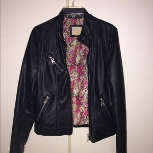 Black leather jacket(FAKE)